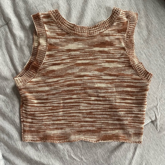 Open Back Knit Top - Picture 4 of 5